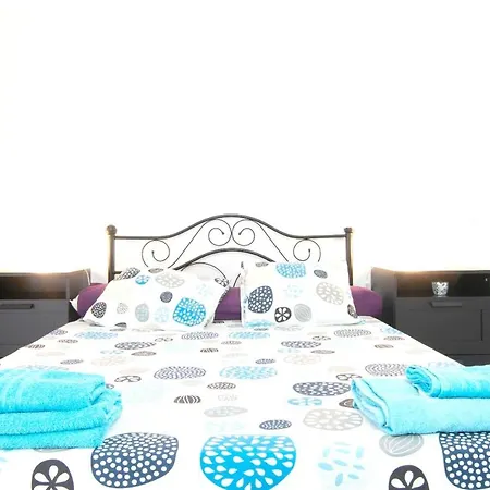 2 Bedrooms House At 400 M Away From The Beach With Sea View Shared Pool And Furnished Terrace Tías