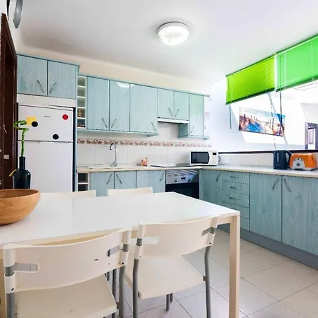 2 Bedrooms House At 400 M Away From The Beach With Sea View Shared Pool And Furnished Terrace Tías