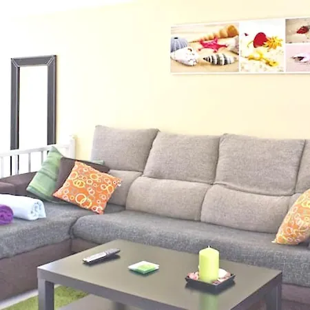 Feriehus 2 Bedrooms House At 400 M Away From The Beach With Sea View Shared Pool And Furnished Terrace Tías